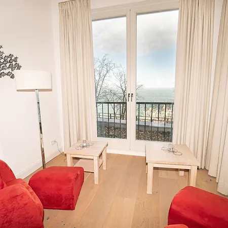 First Diamond Sellin (Rugen)